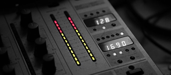 light black and white music sound dj panel 2560x1600