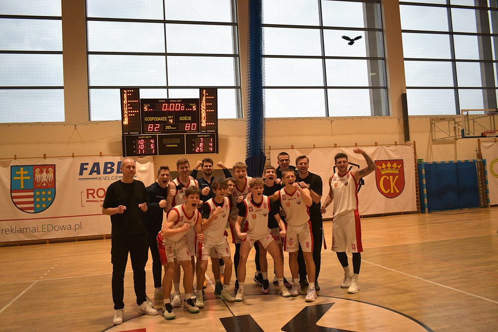 Zawodnicy AZS UJK Kielce po zwycięstwie