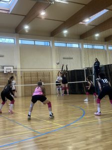 Atak zawodniczki z SPS Construction