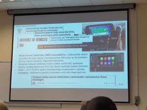 Ryzyko wycieku danych z urządzeń medialnych w samochodach