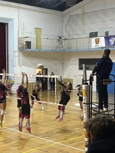 Atak zawodniczki UJK Kielce