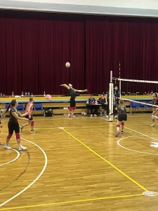 Atak zawodniczki UJK Kielce