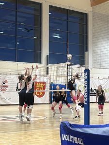 Atak zawodniczki UJK Kielce