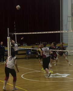 Atak zawodniczki UJK Kielce